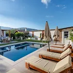 Apartman Lejzo - Swimming Pool