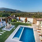 Lejzo - Swimming Pool