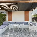 Lejzo - Swimming Pool Apartman Berat
