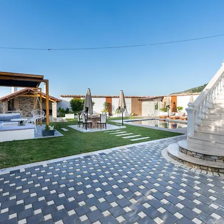 Lejlighed Lejzo - Swimming Pool Berat