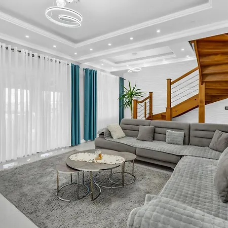 Lejlighed Lejzo - Swimming Pool