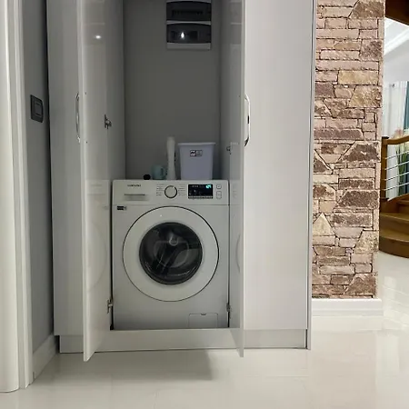 Lejzo - Swimming Pool * Berat