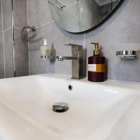 Lejzo - Swimming Pool Apartament