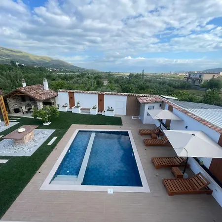 Lejzo - Swimming Pool * Berat