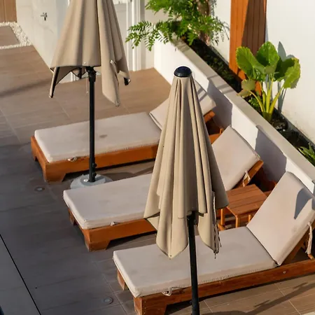 Lejzo - Swimming Pool * Berat