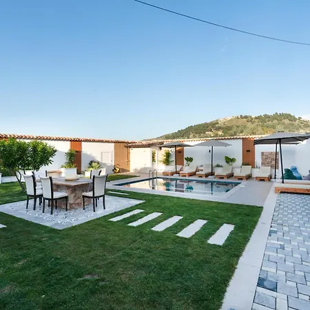 Lejzo - Swimming Pool Apartment *