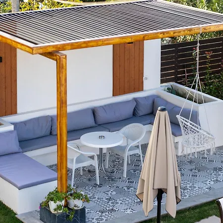 Lejzo - Swimming Pool * Berat