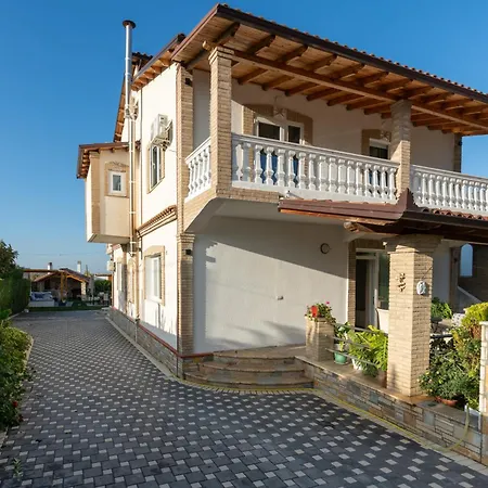 Lejzo - Swimming Pool Apartment Berat