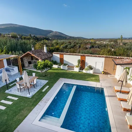 Lejzo - Swimming Pool