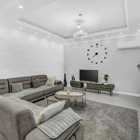 Lejzo - Swimming Pool Apartment Berat